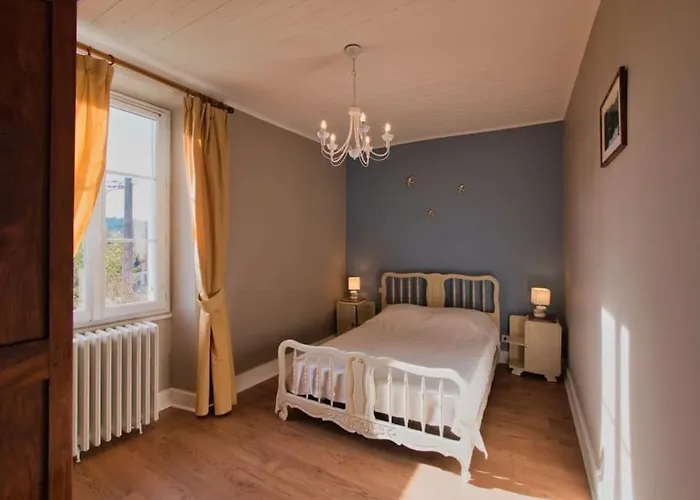 Сasa de vacaciones Maison Du Pont De La Roussie *